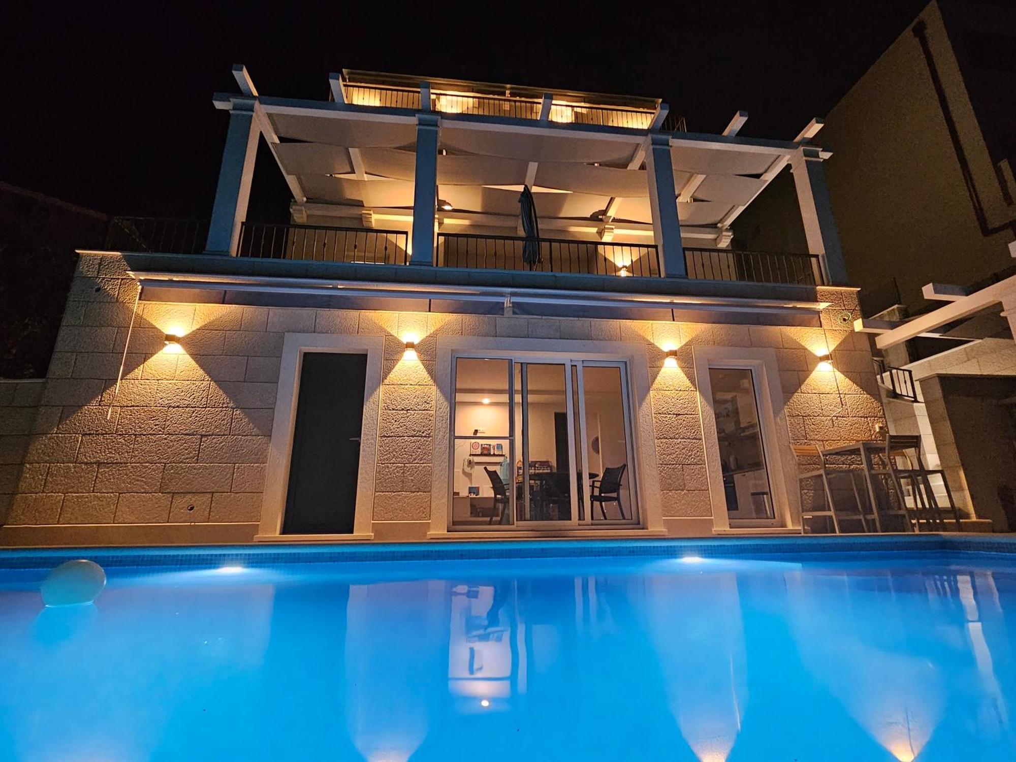 Villa Lux Apartments Rogoznica  Esterno foto